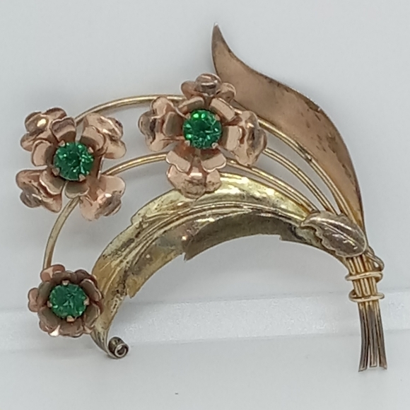 * vintage signed Harry Iskin 10k Gold Fill flowers green stones pin brooch - Picture 1 of 5